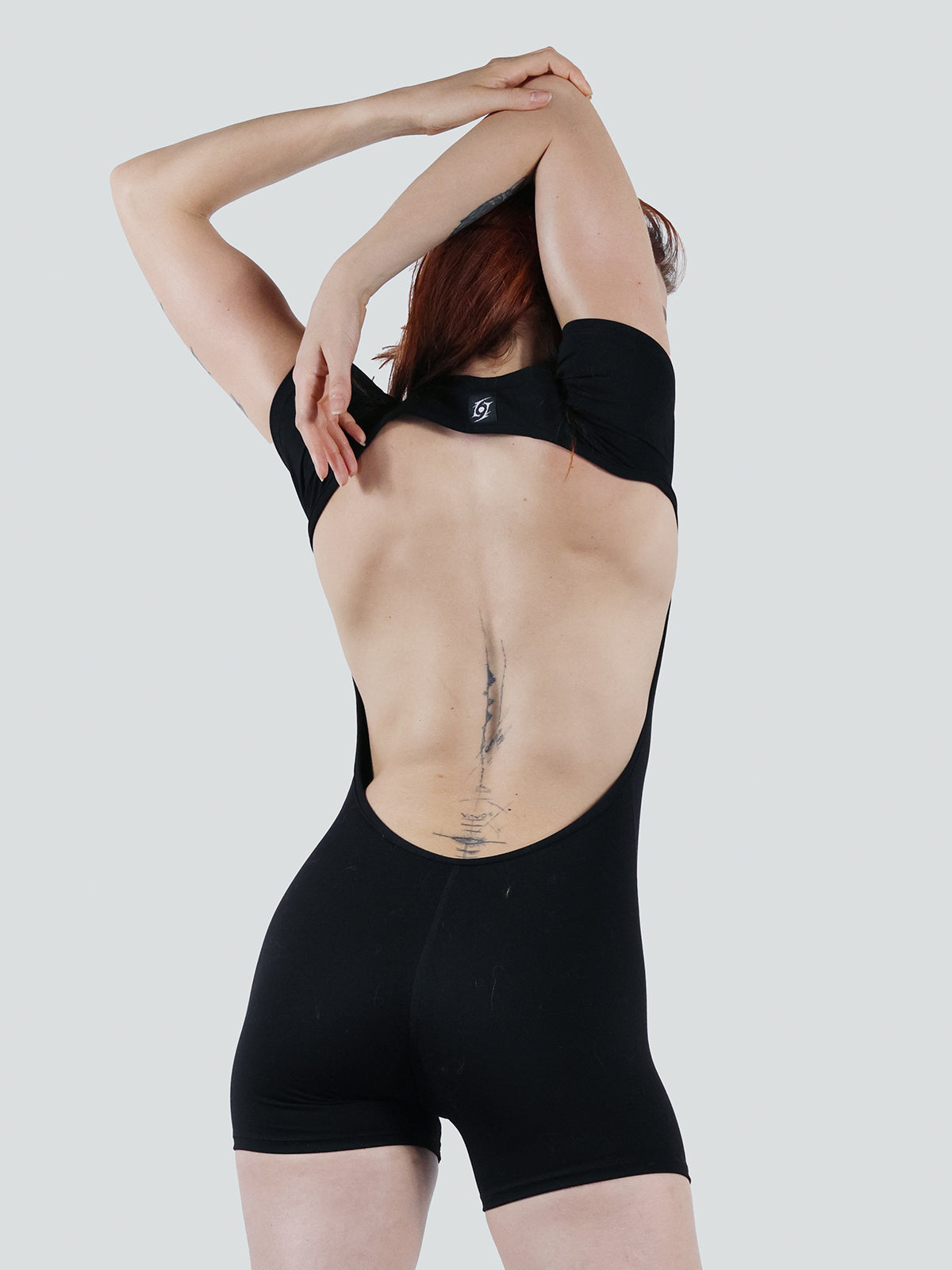 ๐๐๐๐๐๐้ญ
็ใENERGY BOOSTใDaring Backless Jumpsuit