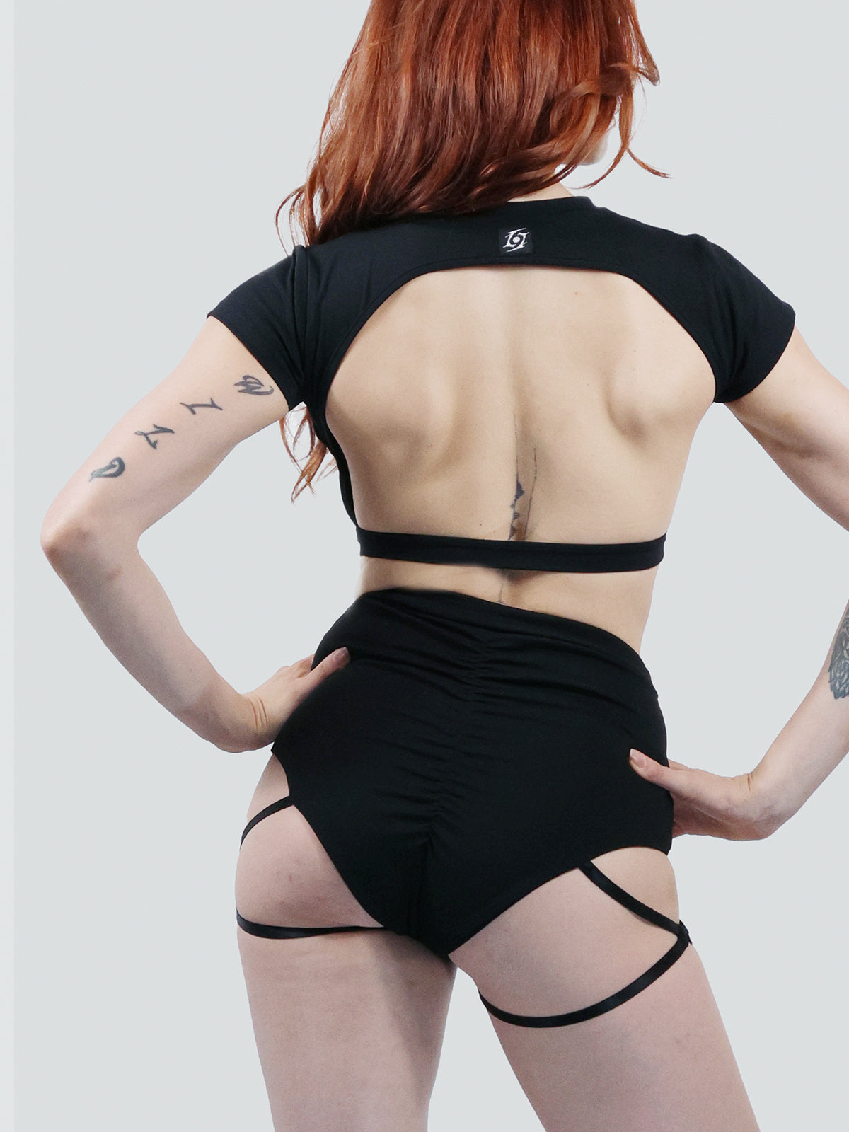 ๐๐๐๐๐๐้ญ
็ใENERGY BOOSTใSultry Backless Top
