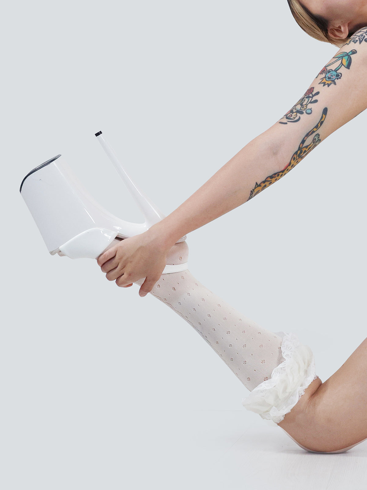 𝐌𝐀𝐘𝐖𝐔𝐔魅烏「Pole Perfection」Angel Wing Lace Mid-Calf Socks