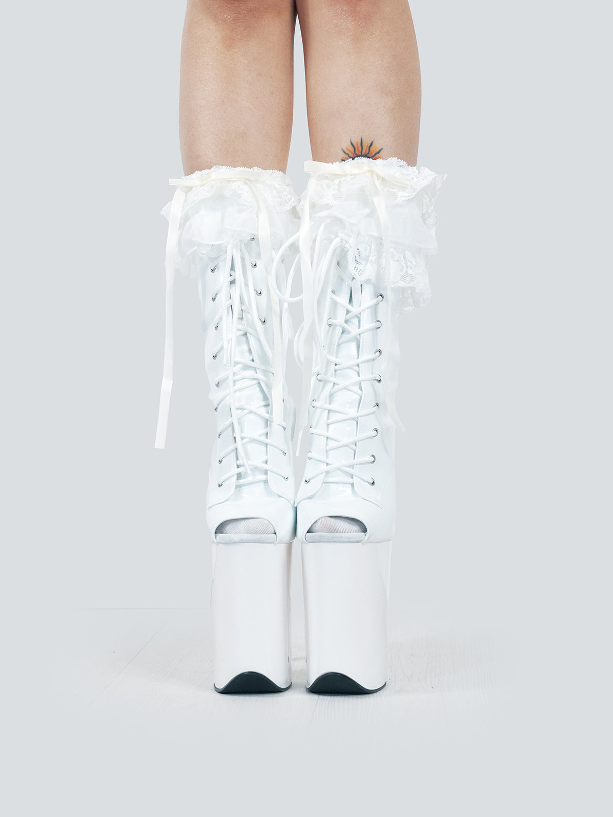 𝐌𝐀𝐘𝐖𝐔𝐔魅烏「Pole Perfection」Graceful Lace High Socks